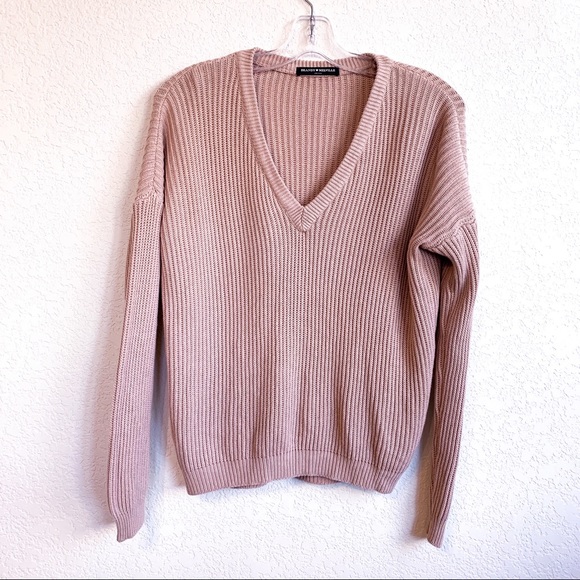 Brandy Melville Sweaters - Brandy Melville Dusty Rose Sweater